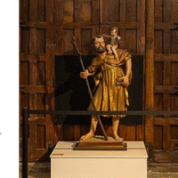 Statua di san Cristoforo con Bambino